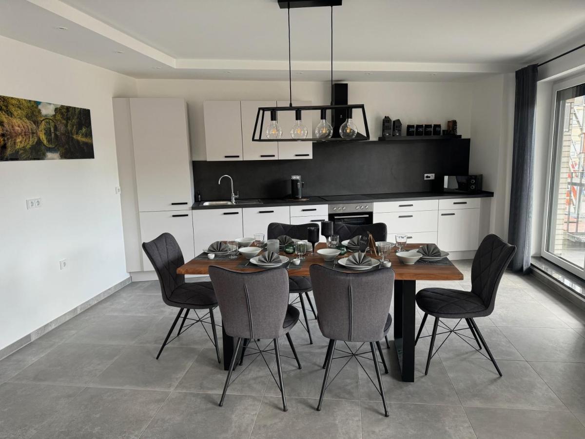 Rathausplatz Residenz Apartment Ubach-Palenberg Bagian luar foto