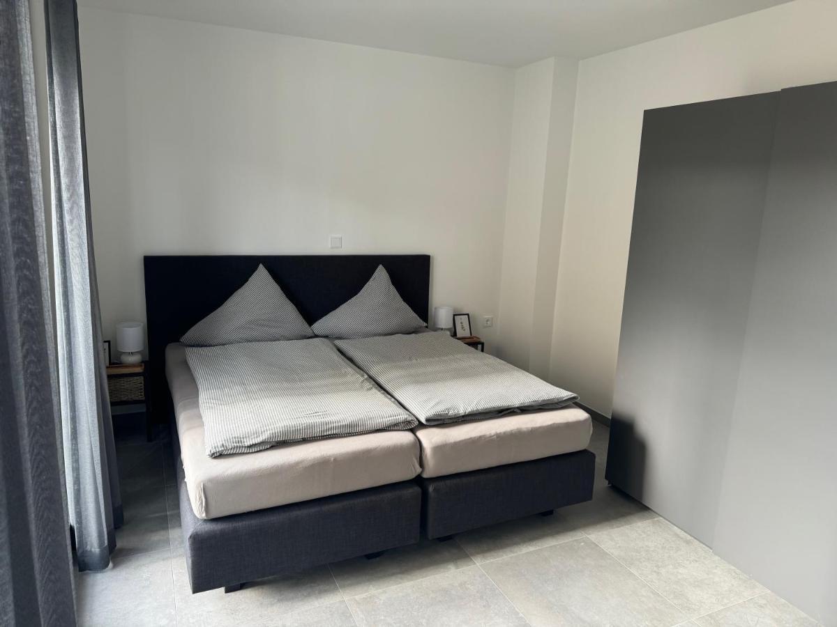 Rathausplatz Residenz Apartment Ubach-Palenberg Bagian luar foto